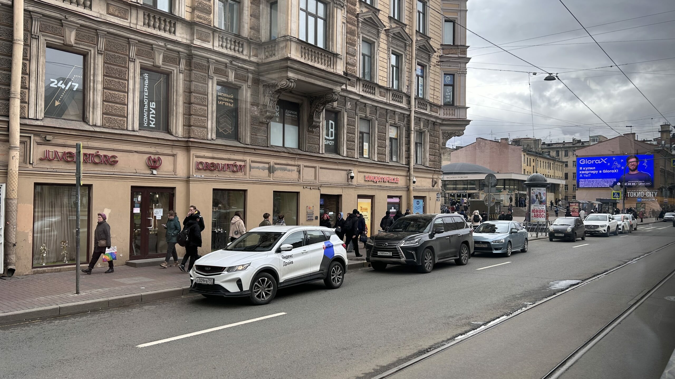 Кроме «Алых парусов» дороги Петербурга перекроют из-за триатлона и съемок
