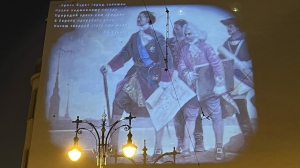 Стены петербургских зданий украсят портретами Петра I в честь 300-летия его смерти