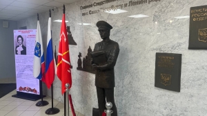 Особо важно: как в Петербурге ловят банды мошенников в дорогих костюмах